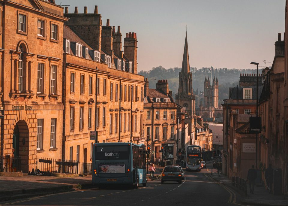 Sprehod po ulicah starega mesta zgodbe o preteklosti in prihodnosti